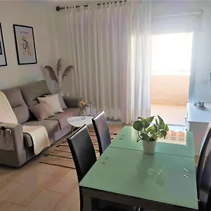 https://sunshine-apartment-los-cristianos.tenerifehoteles.net